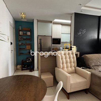 Apartamento com 69m², 2 quartos (sendo 2 suítes), 2 garagens, no bairro Coqueiros em Florianópolis