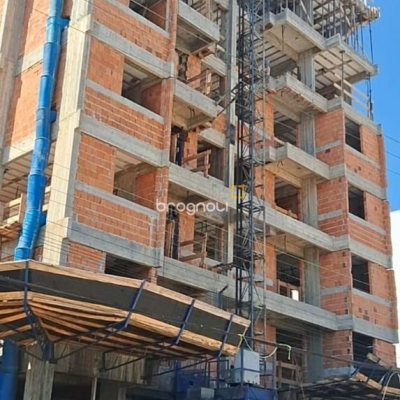 Apartamento com 59m², 2 quartos, 1 garagem, no bairro Areias em São José