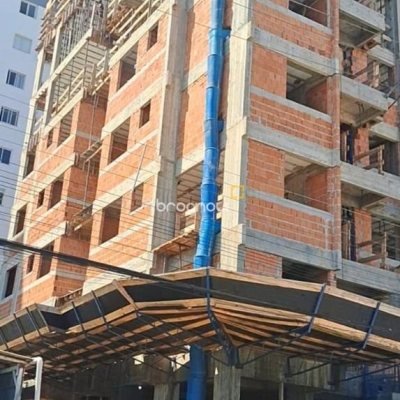 Apartamento com 59m², 2 quartos, 1 garagem, no bairro Areias em São José
