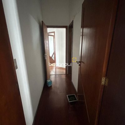 Casa com 400m², 4 garagens, no bairro Centro em Florianópolis