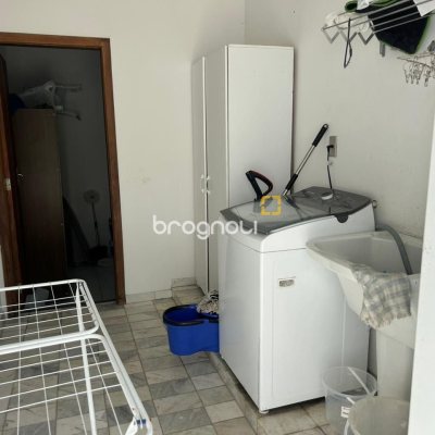 Casa com 400m², 4 garagens, no bairro Centro em Florianópolis