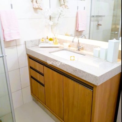 Apartamento com 108m², 3 quartos (sendo 1 suíte), 1 garagem, no bairro Abraão em Florianópolis