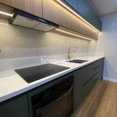 Apartamento com 66m², 3 quartos, 1 garagem, no bairro Trindade em Florianópolis