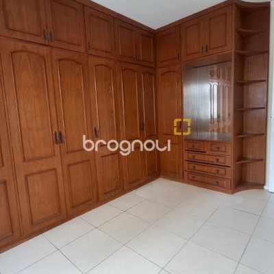Apartamento com 99m², 3 quartos, 1 garagem, no bairro Centro em Florianópolis