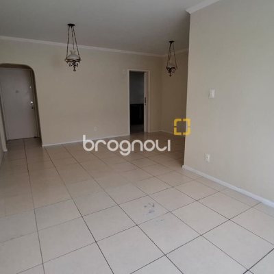 Apartamento com 99m², 3 quartos, 1 garagem, no bairro Centro em Florianópolis