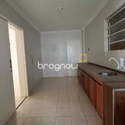 Apartamento com 99m², 3 quartos, 1 garagem, no bairro Centro em Florianópolis