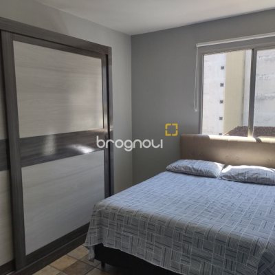 Apartamento com 76m², 2 quartos, no bairro Centro em Florianópolis