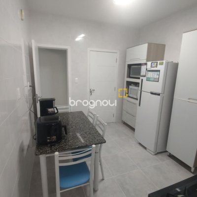 Apartamento com 76m², 2 quartos, no bairro Centro em Florianópolis