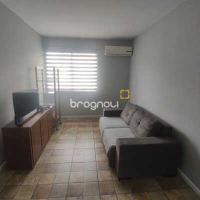 Apartamento com 76m², 2 quartos, no bairro Centro em Florianópolis