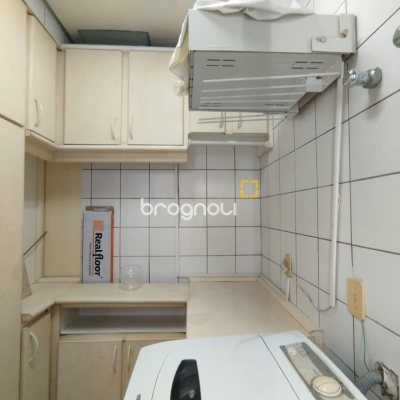 Apartamento com 56m², 1 quarto, 1 garagem, no bairro Agronômica em Florianópolis