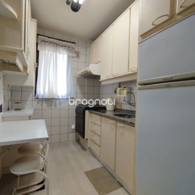 Apartamento com 56m², 1 quarto, 1 garagem, no bairro Agronômica em Florianópolis