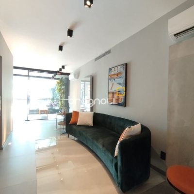 Apartamento com 56m², 1 quarto, 1 garagem, no bairro Agronômica em Florianópolis