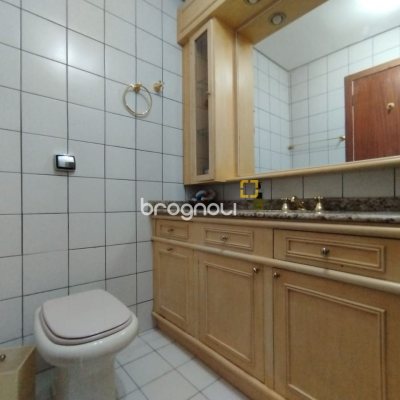 Apartamento com 56m², 1 quarto, 1 garagem, no bairro Agronômica em Florianópolis