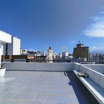 Apartamento com 56m², 1 quarto, 1 garagem, no bairro Agronômica em Florianópolis