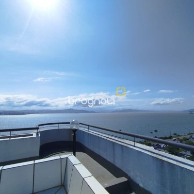 Apartamento com 56m², 1 quarto, 1 garagem, no bairro Agronômica em Florianópolis