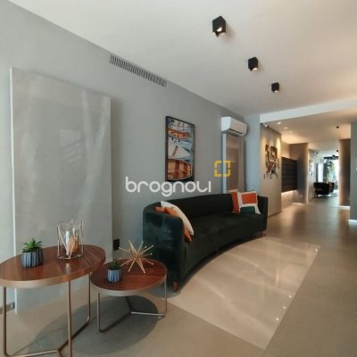 Apartamento com 56m², 1 quarto, 1 garagem, no bairro Agronômica em Florianópolis