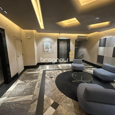 Sala com 50m², 1 garagem, no bairro Centro em Florianópolis