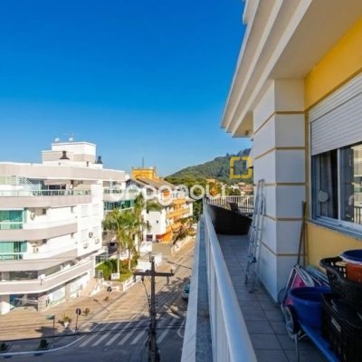 Cobertura com 154m², 3 quartos, 2 garagens, no bairro Canasvieiras em Florianópolis