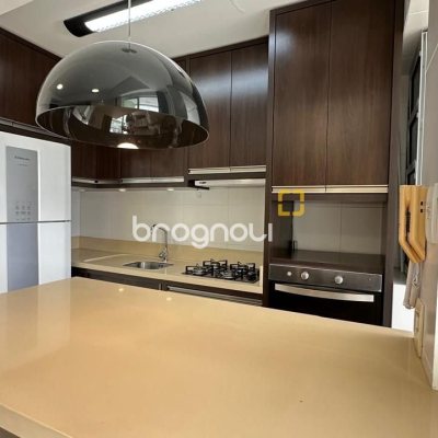 Apartamento com 68m², 2 quartos (sendo 2 suítes), 1 garagem, no bairro Trindade em Florianópolis