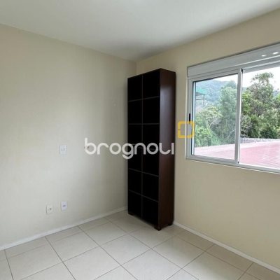 Apartamento com 68m², 2 quartos (sendo 2 suítes), 1 garagem, no bairro Trindade em Florianópolis