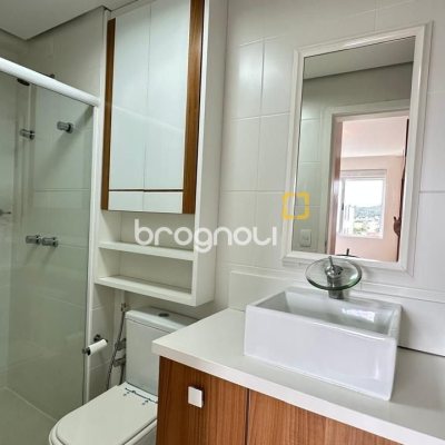 Apartamento com 68m², 2 quartos (sendo 2 suítes), 1 garagem, no bairro Trindade em Florianópolis