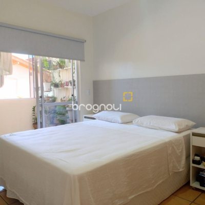 Apartamento com 79m², 2 quartos, 2 garagens, no bairro Canasvieiras em Florianópolis