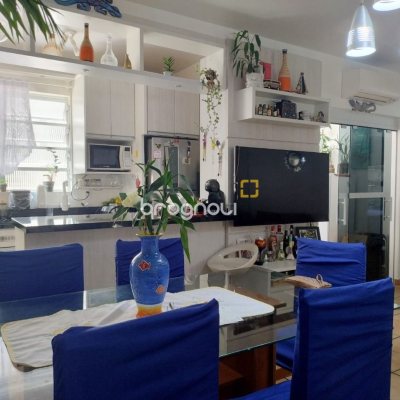 Apartamento com 79m², 2 quartos, 2 garagens, no bairro Canasvieiras em Florianópolis