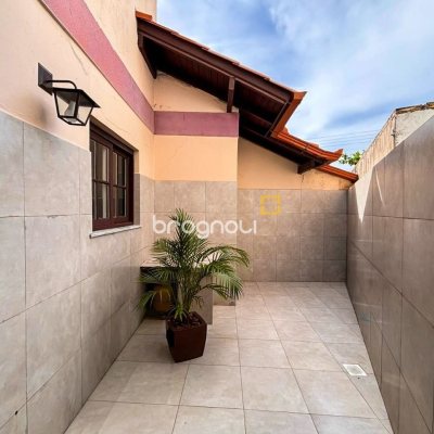 Casa com 100m², 3 quartos, 1 garagem, no bairro Ingleses em Florianópolis