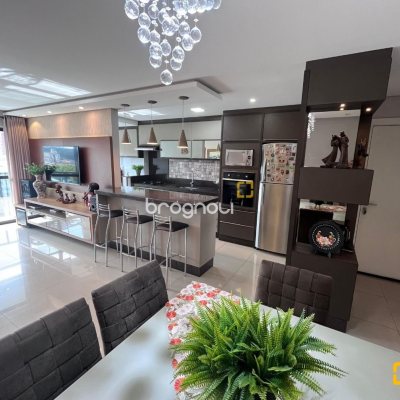 Apartamento com 116m², 3 quartos (sendo 3 suítes), 2 garagens, no bairro Kobrasol em São José
