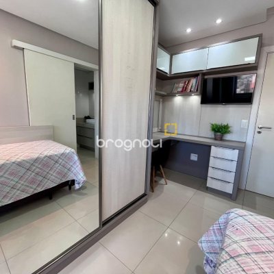 Apartamento com 116m², 3 quartos (sendo 3 suítes), 2 garagens, no bairro Kobrasol em São José