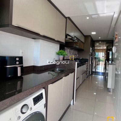Apartamento com 116m², 3 quartos (sendo 3 suítes), 2 garagens, no bairro Kobrasol em São José