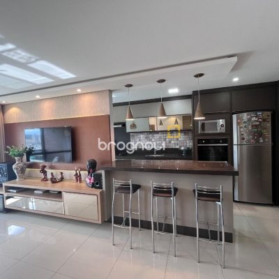Apartamento com 116m², 3 quartos (sendo 3 suítes), 2 garagens, no bairro Kobrasol em São José