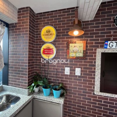 Apartamento com 116m², 3 quartos (sendo 3 suítes), 2 garagens, no bairro Kobrasol em São José