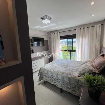 Apartamento com 116m², 3 quartos (sendo 3 suítes), 2 garagens, no bairro Kobrasol em São José