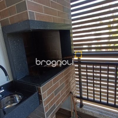 Apartamento com 103m², 2 quartos (sendo 1 suíte), 2 garagens, no bairro Lagoa da Conceição em Florianópolis
