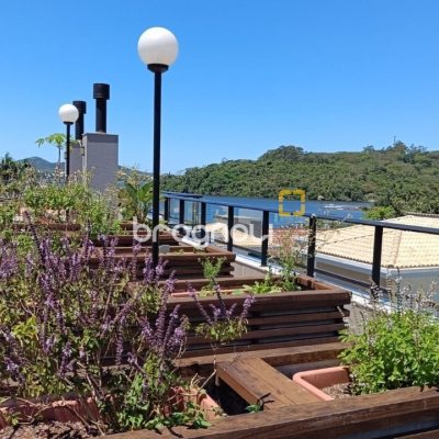 Apartamento com 103m², 2 quartos (sendo 1 suíte), 2 garagens, no bairro Lagoa da Conceição em Florianópolis