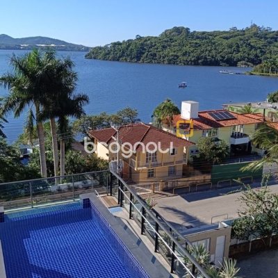 Apartamento com 103m², 2 quartos (sendo 1 suíte), 2 garagens, no bairro Lagoa da Conceição em Florianópolis