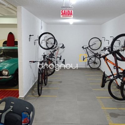 Apartamento com 103m², 2 quartos (sendo 1 suíte), 2 garagens, no bairro Lagoa da Conceição em Florianópolis