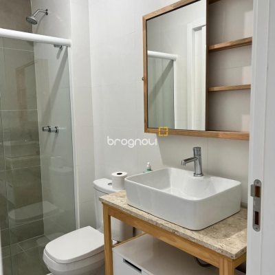 Apartamento com 103m², 2 quartos (sendo 1 suíte), 2 garagens, no bairro Lagoa da Conceição em Florianópolis