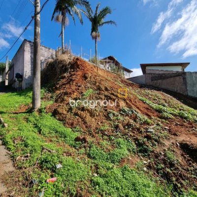 Terreno com 434m², no bairro Serraria em São José