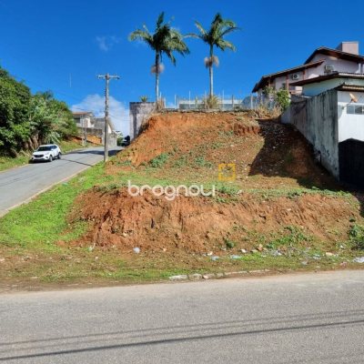 Terreno com 434m², no bairro Serraria em São José