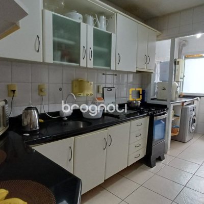 Apartamento com 86m², 3 quartos (sendo 1 suíte), 1 garagem, no bairro Trindade em Florianópolis