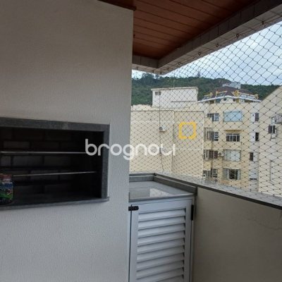 Apartamento com 86m², 3 quartos (sendo 1 suíte), 1 garagem, no bairro Trindade em Florianópolis