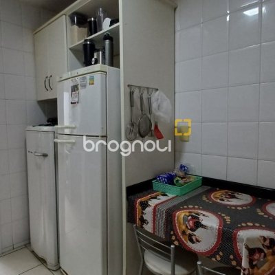 Apartamento com 86m², 3 quartos (sendo 1 suíte), 1 garagem, no bairro Trindade em Florianópolis