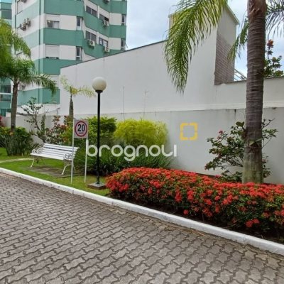 Apartamento com 86m², 3 quartos (sendo 1 suíte), 1 garagem, no bairro Trindade em Florianópolis