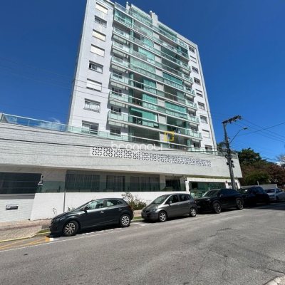 Cobertura com 289m², 3 quartos (sendo 3 suítes), 4 garagens, no bairro Estreito em Florianópolis