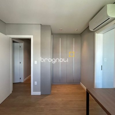 Cobertura com 289m², 3 quartos (sendo 3 suítes), 4 garagens, no bairro Estreito em Florianópolis