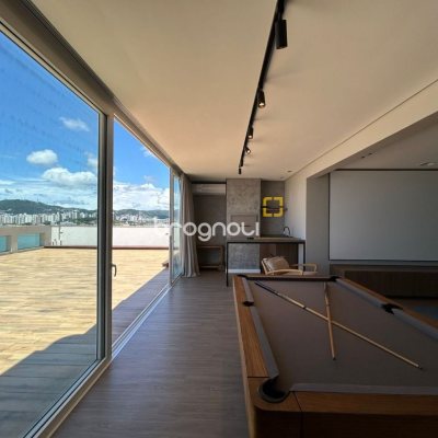 Cobertura com 289m², 3 quartos (sendo 3 suítes), 4 garagens, no bairro Estreito em Florianópolis