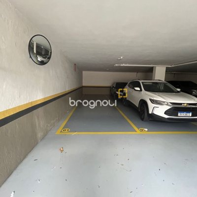 Cobertura com 289m², 3 quartos (sendo 3 suítes), 4 garagens, no bairro Estreito em Florianópolis
