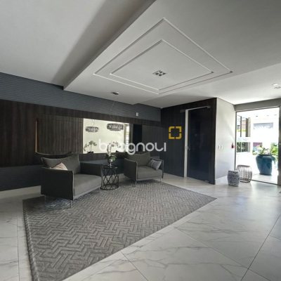 Cobertura com 289m², 3 quartos (sendo 3 suítes), 4 garagens, no bairro Estreito em Florianópolis